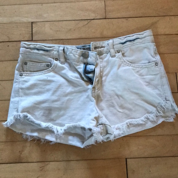 Free People Pants - Free People Jean Shorts, Size: W26